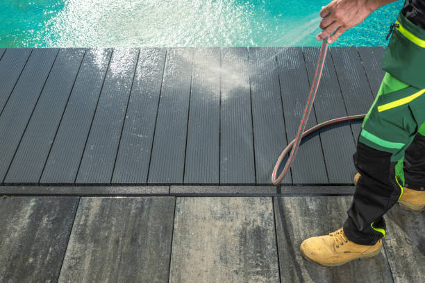 Best Concrete Pressure Washing  in Walbridge, OH
